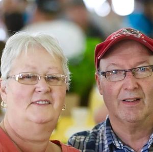 Meet your Posher, Suzanne